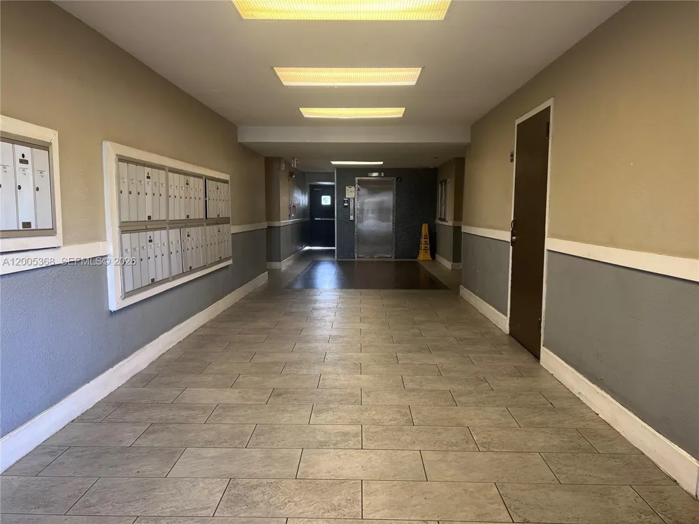 496 NW 165th St Rd #D-414 Miami, FL 33169