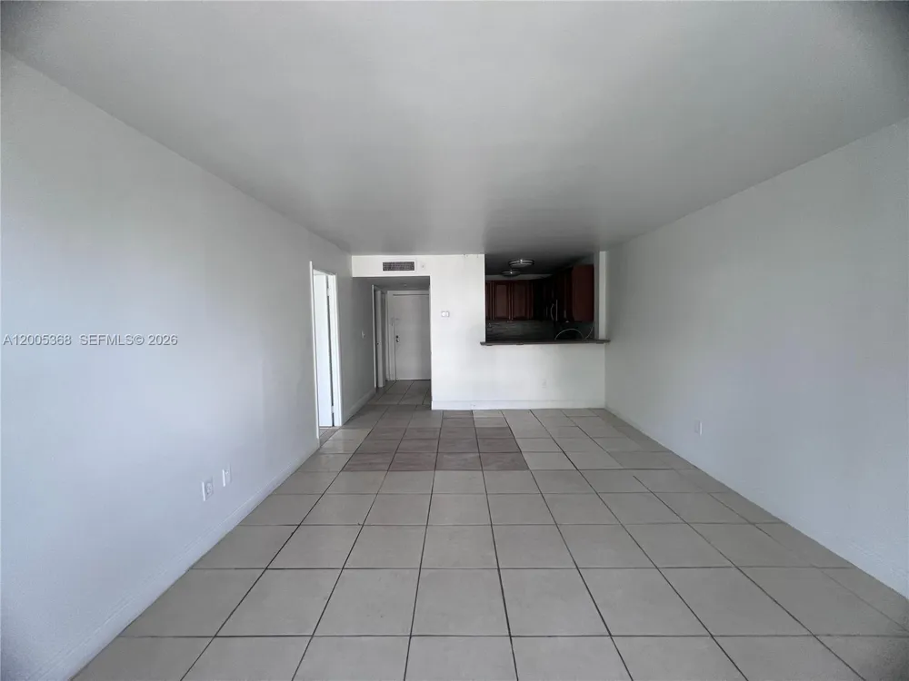 496 NW 165th St Rd #D-414 Miami, FL 33169