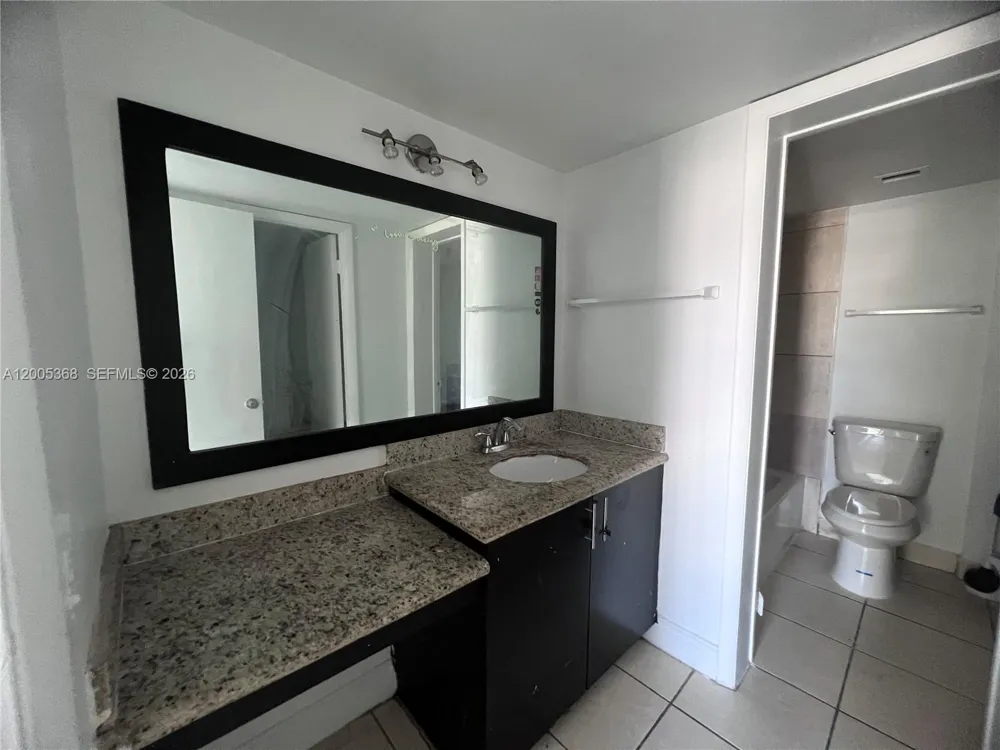 496 NW 165th St Rd #D-414 Miami, FL 33169