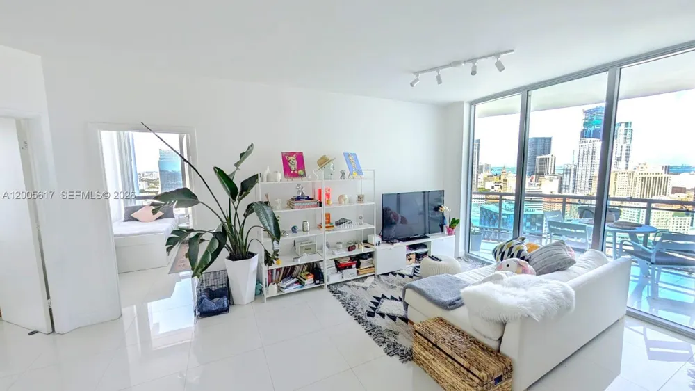 350 S Miami Ave #2813 Miami, FL 33130