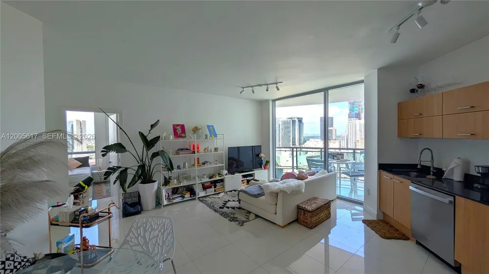 350 S Miami Ave #2813 Miami, FL 33130