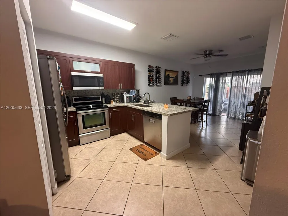 8979 SW 225th St Cutler Bay, FL 33190