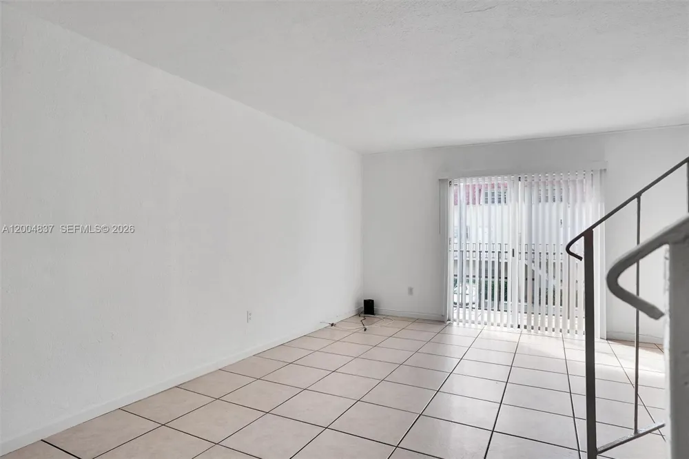 8650 SW 67th Ave #1025 Pinecrest, FL 33156