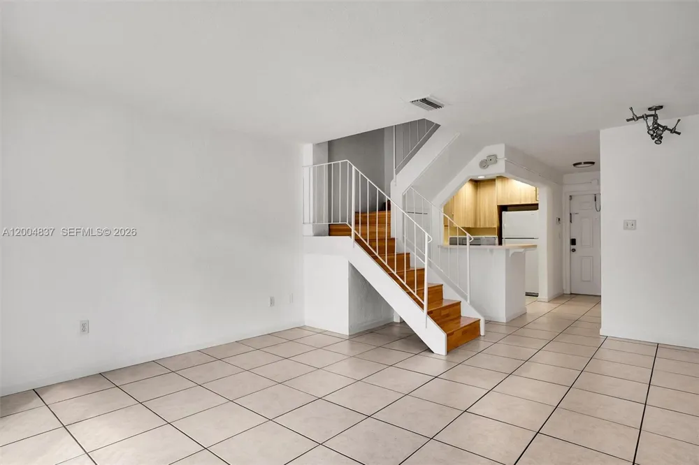 8650 SW 67th Ave #1025 Pinecrest, FL 33156