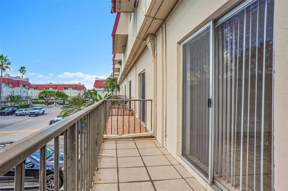 8650 SW 67th Ave #1025 Pinecrest, FL 33156
