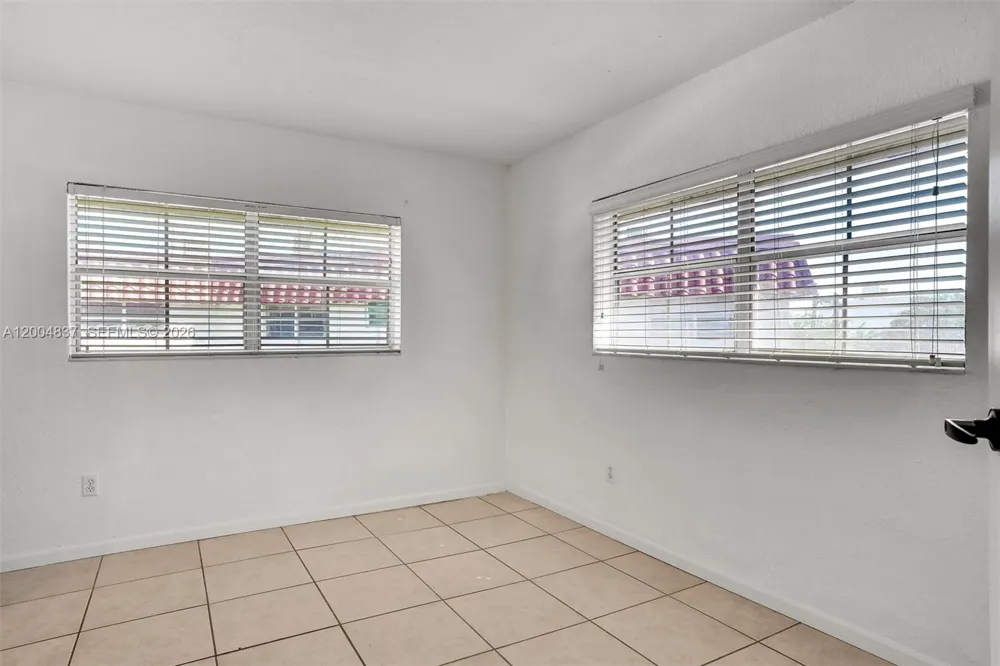 8650 SW 67th Ave #1025 Pinecrest, FL 33156