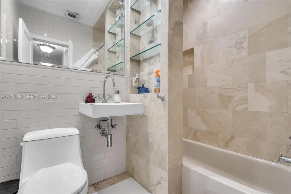 170 NW 105th St Miami Shores, FL 33150
