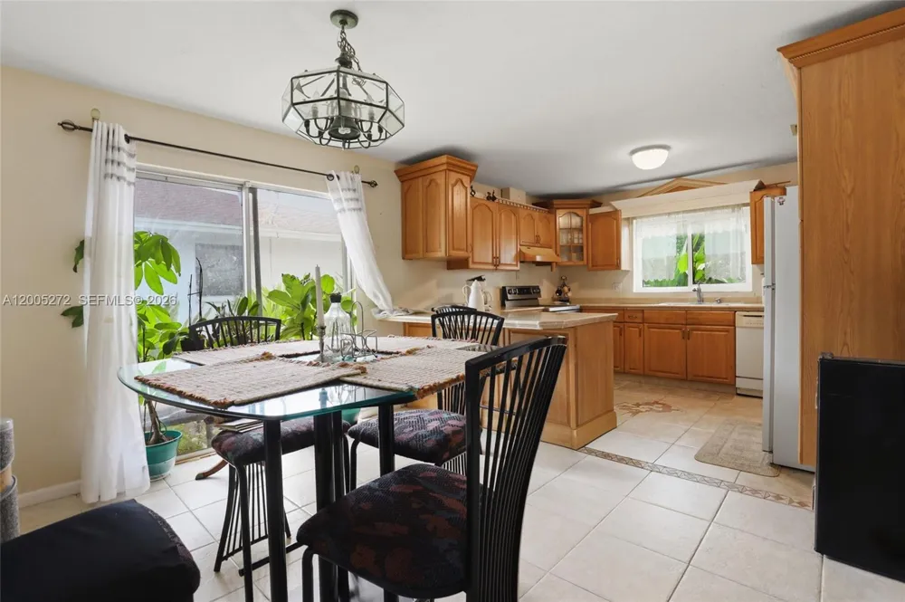 1066 Highlands Dr Naples, FL 34103