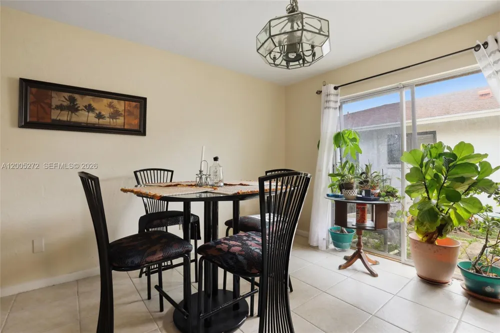 1066 Highlands Dr Naples, FL 34103