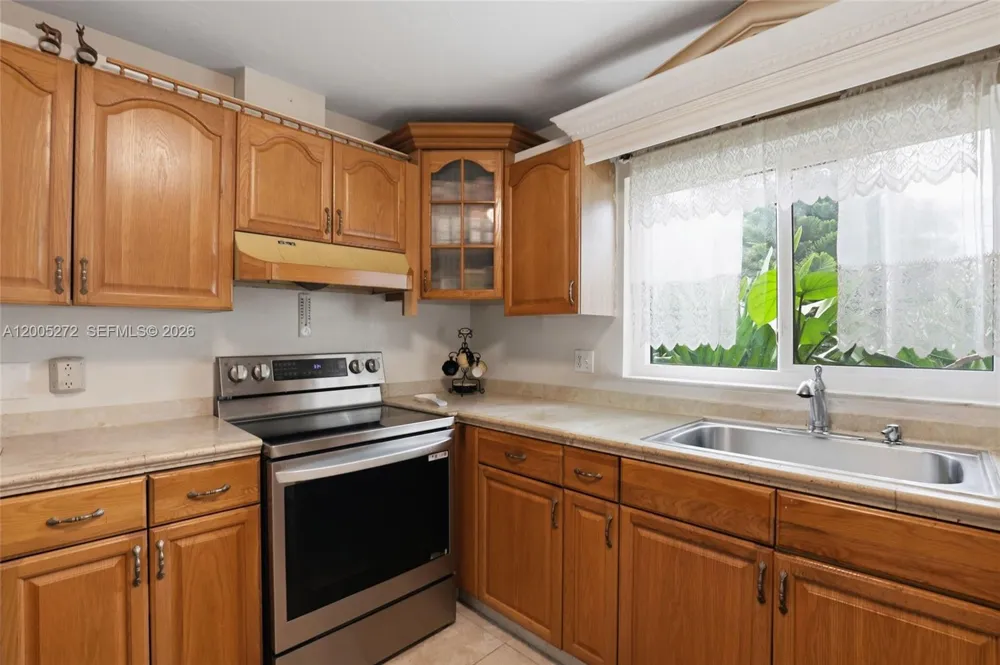 1066 Highlands Dr Naples, FL 34103