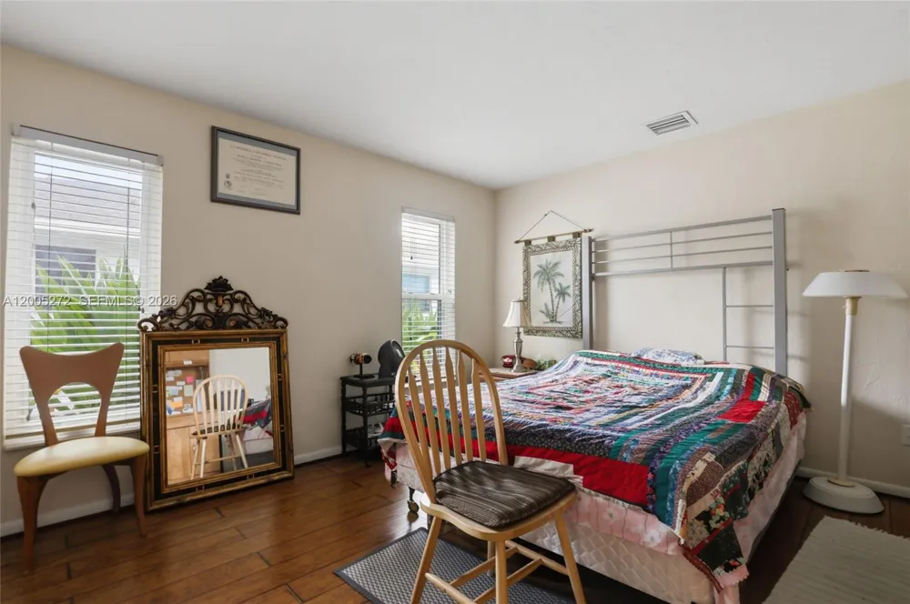 1066 Highlands Dr Naples, FL 34103