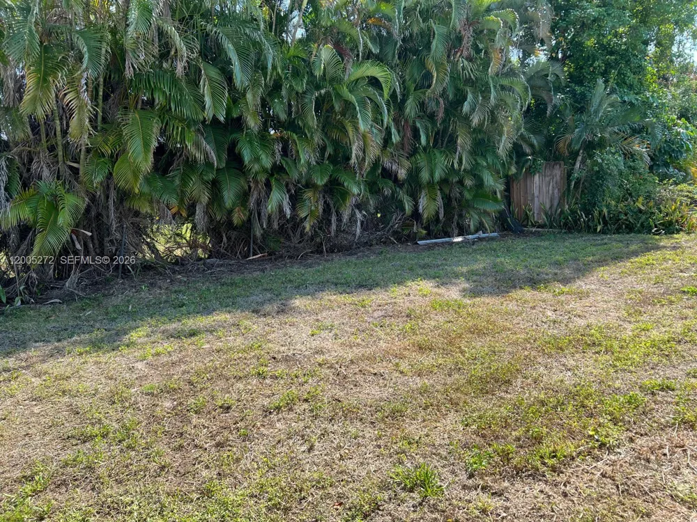 1066 Highlands Dr Naples, FL 34103