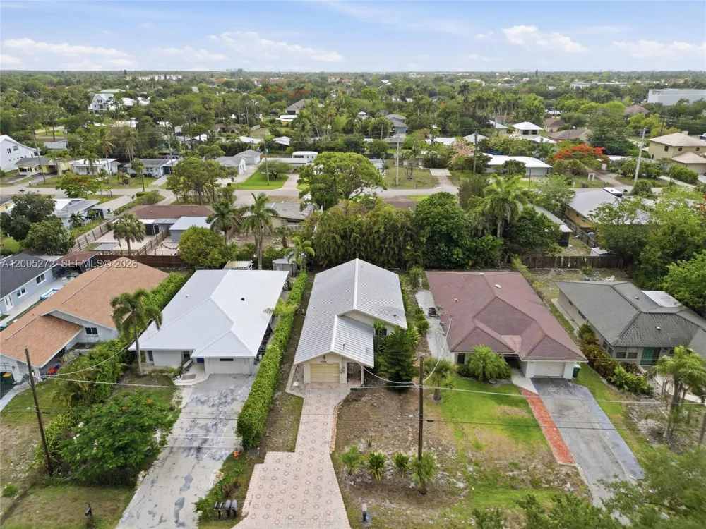 1066 Highlands Dr Naples, FL 34103