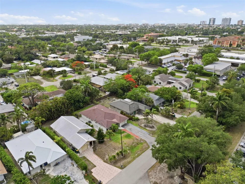 1066 Highlands Dr Naples, FL 34103