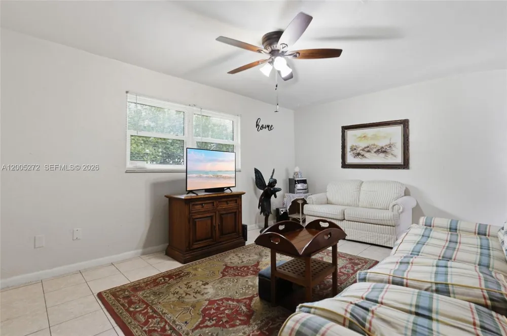 1066 Highlands Dr Naples, FL 34103