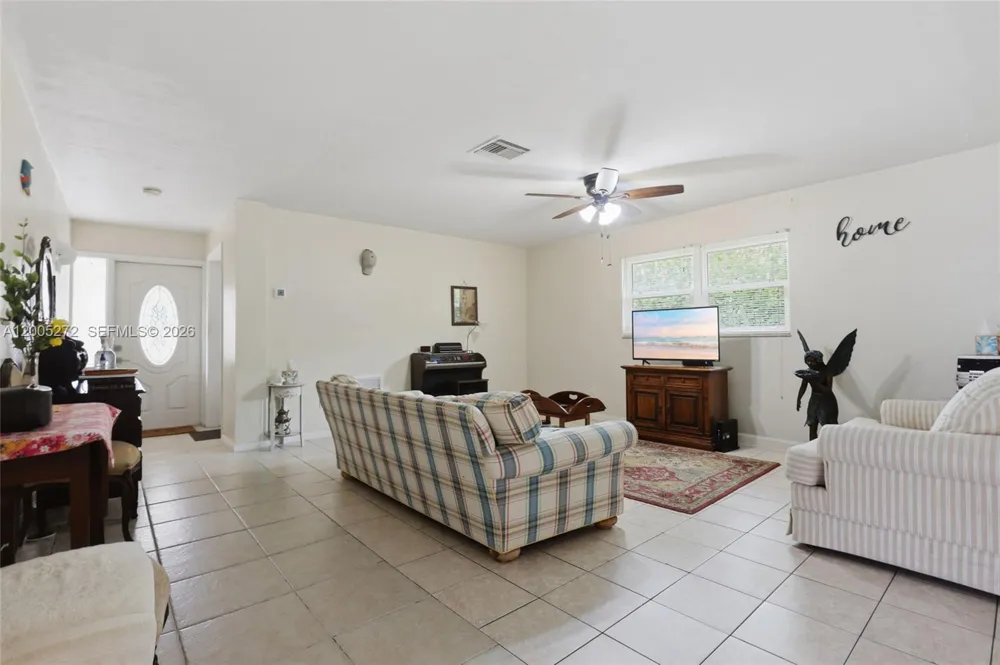 1066 Highlands Dr Naples, FL 34103