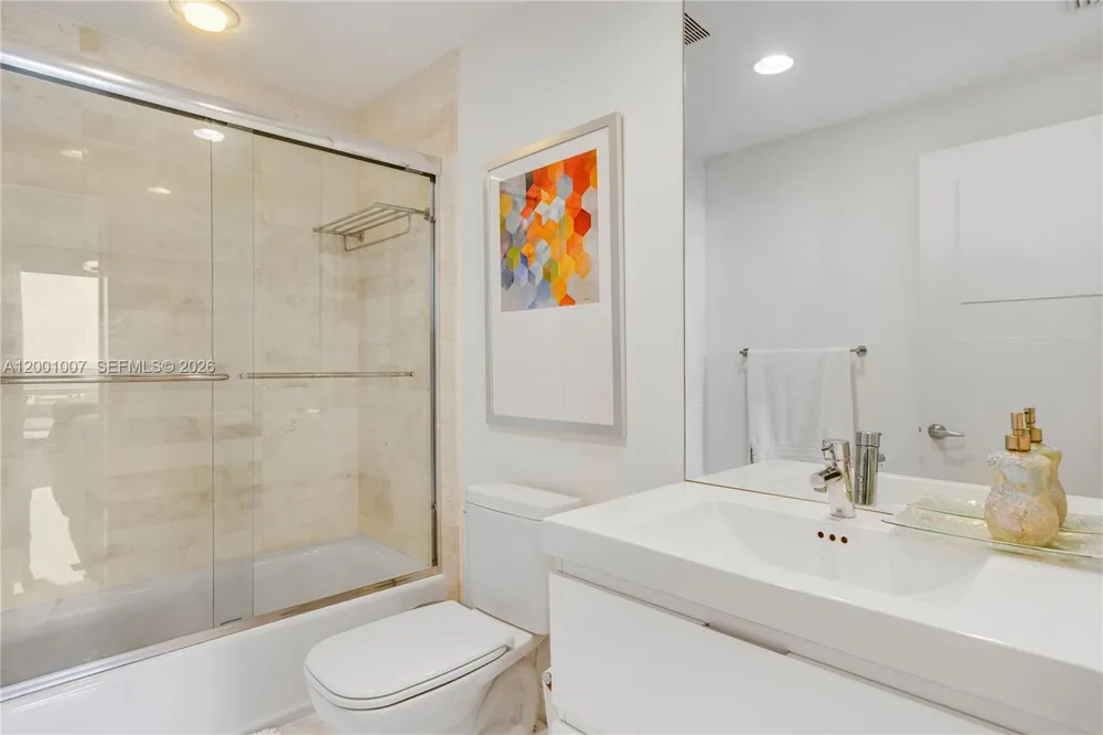 17111 Biscayne Blvd #2008 North Miami Beach, FL 33160