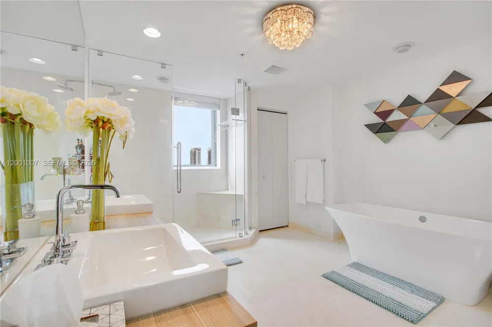 17111 Biscayne Blvd #2008 North Miami Beach, FL 33160