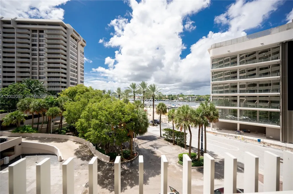 3 Grove Isle Dr #C308 Miami, FL 33133