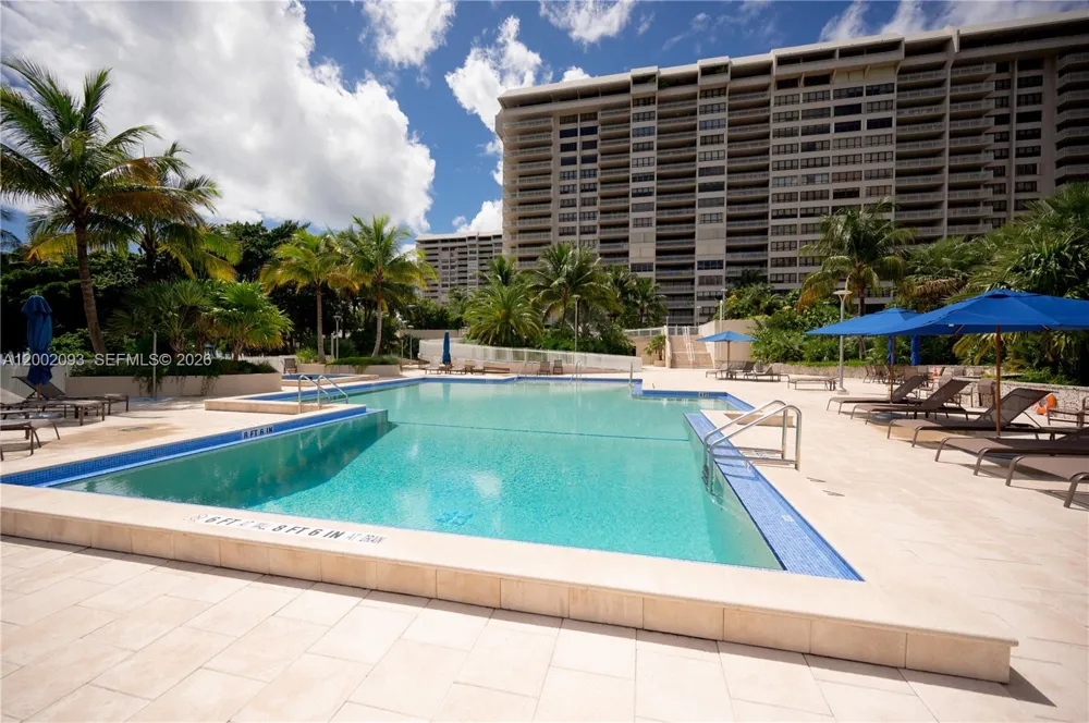 3 Grove Isle Dr #C308 Miami, FL 33133