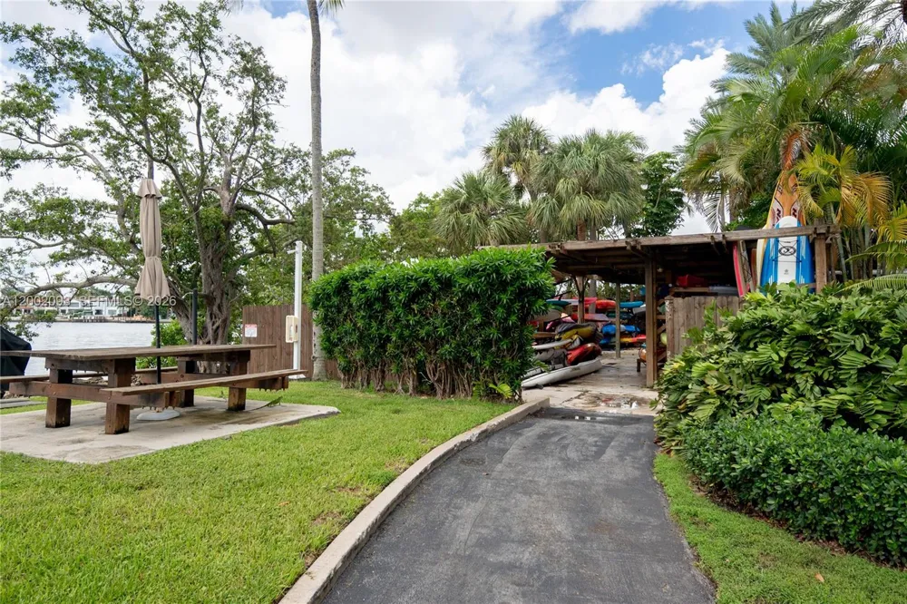 3 Grove Isle Dr #C308 Miami, FL 33133