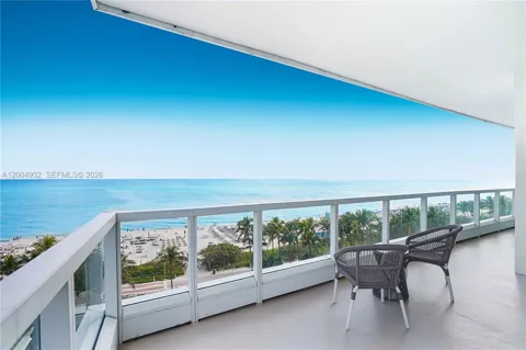 4391 Collins Ave #709