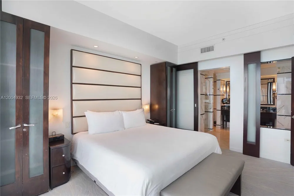 4391 Collins Ave #709 Miami Beach, FL 33140