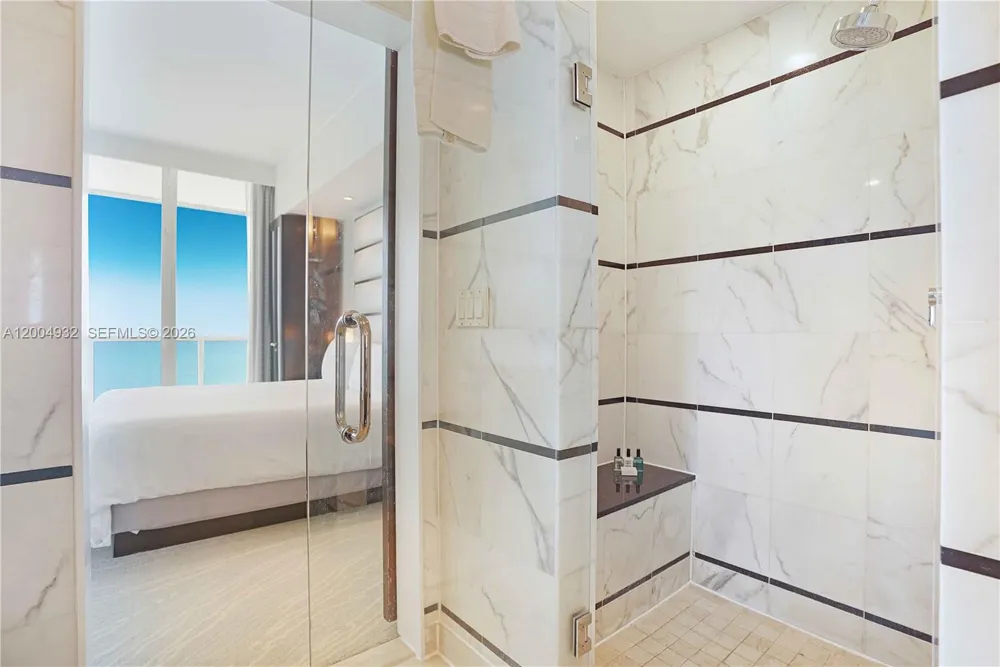 4391 Collins Ave #709 Miami Beach, FL 33140