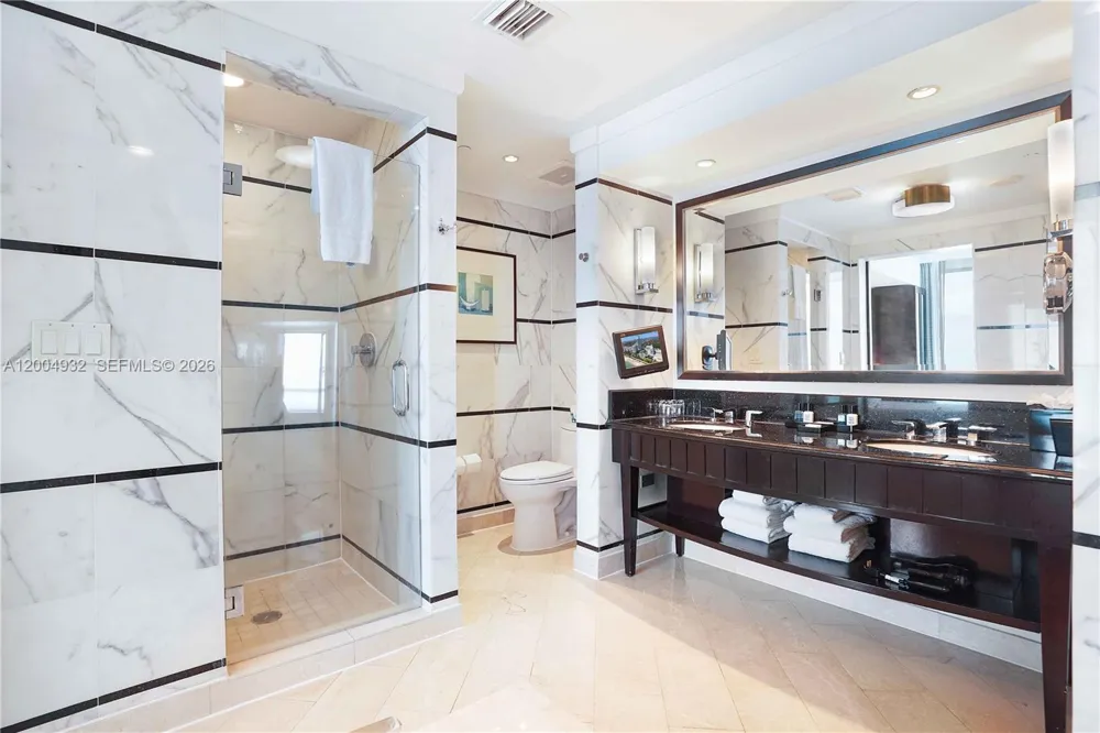 4391 Collins Ave #709 Miami Beach, FL 33140