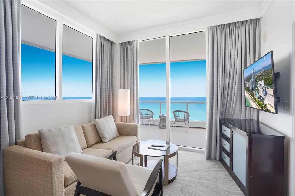 4391 Collins Ave #709 Miami Beach, FL 33140