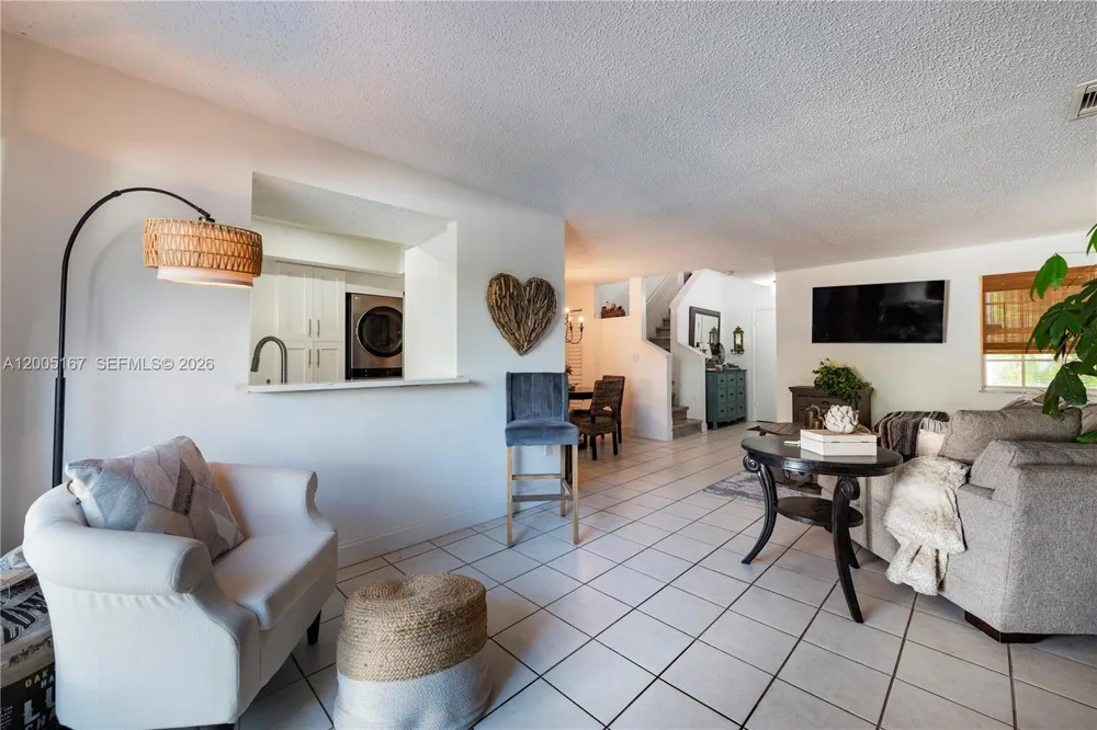 20801 SW 83rd Ave Cutler Bay, FL 33189