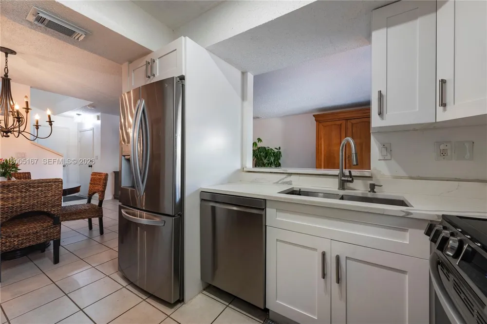 20801 SW 83rd Ave Cutler Bay, FL 33189
