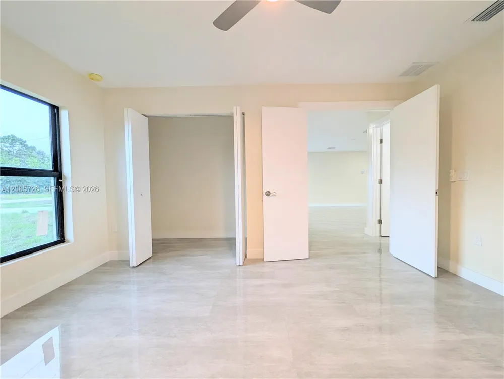 813 Bell Blvd S Lehigh Acres, FL 33974