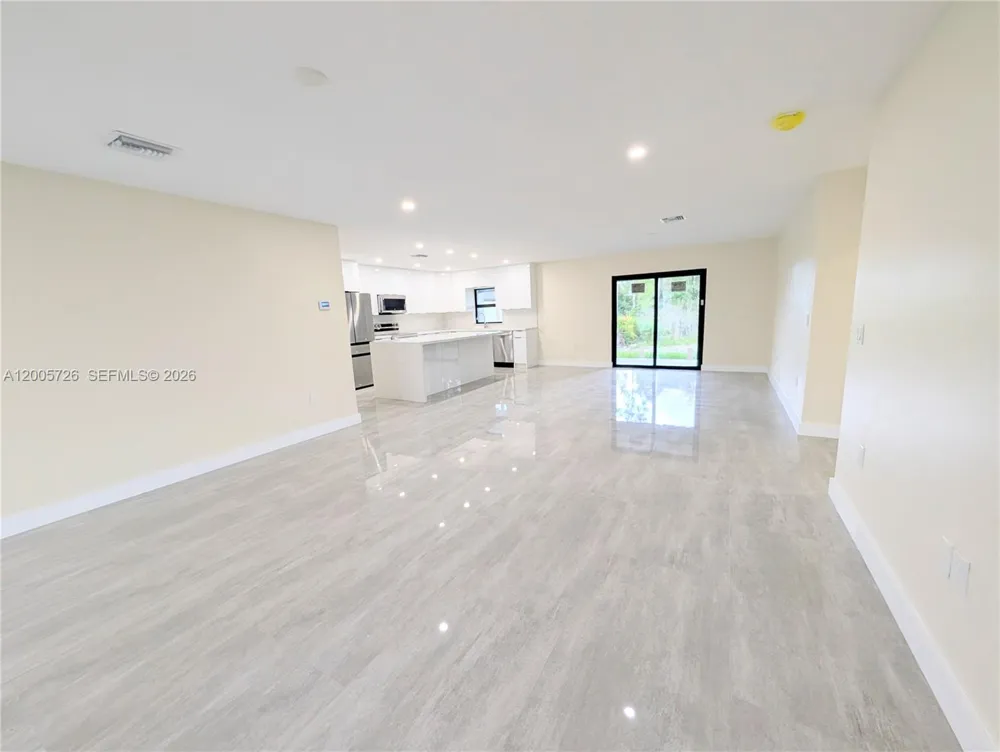 813 Bell Blvd S Lehigh Acres, FL 33974