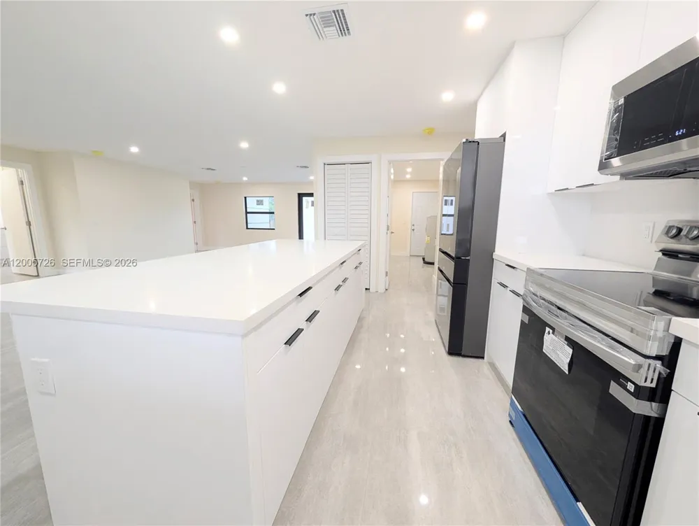 813 Bell Blvd S Lehigh Acres, FL 33974