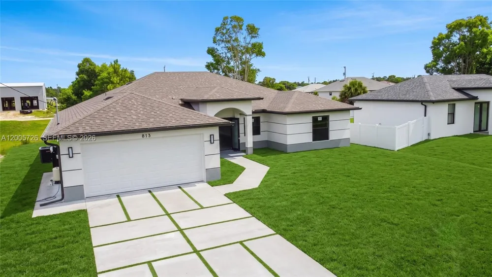 813 Bell Blvd S Lehigh Acres, FL 33974