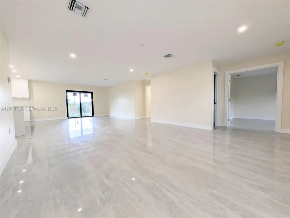 813 Bell Blvd S Lehigh Acres, FL 33974