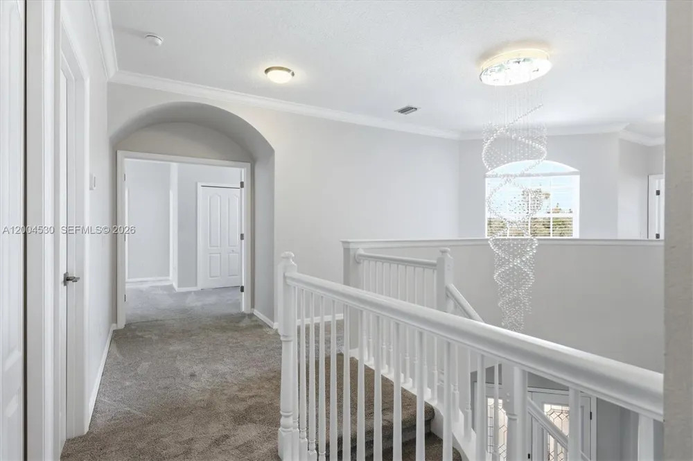 674 Clear Creek Drive Sarasota, FL 34229