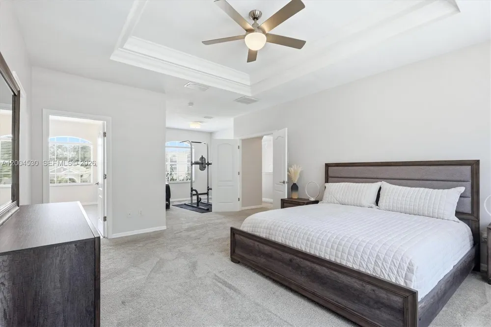 674 Clear Creek Drive Sarasota, FL 34229