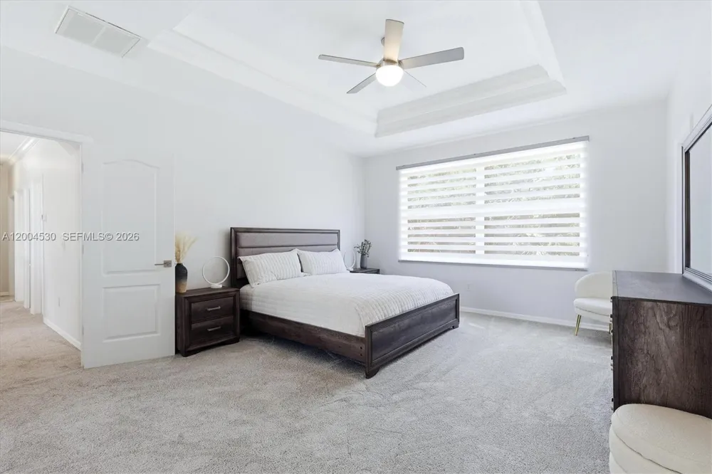 674 Clear Creek Drive Sarasota, FL 34229