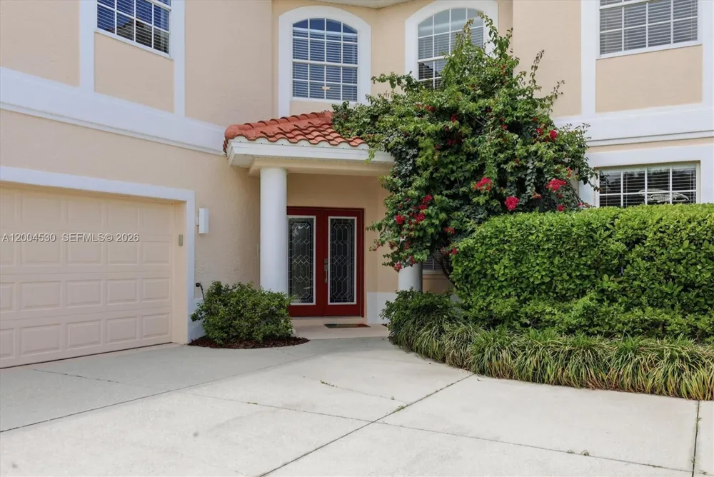674 Clear Creek Drive Sarasota, FL 34229