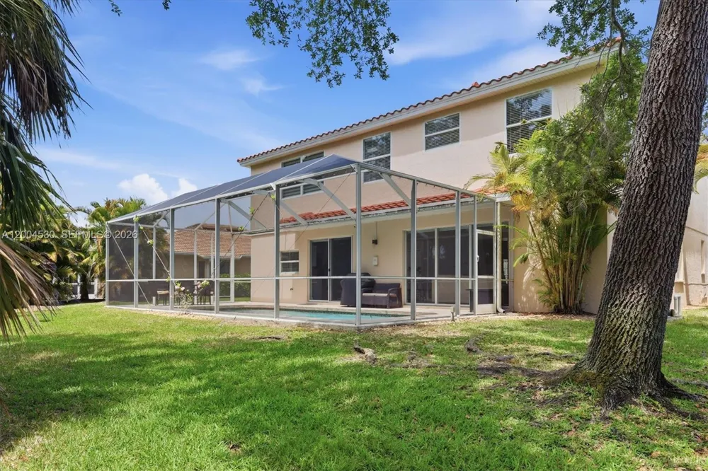 674 Clear Creek Drive Sarasota, FL 34229