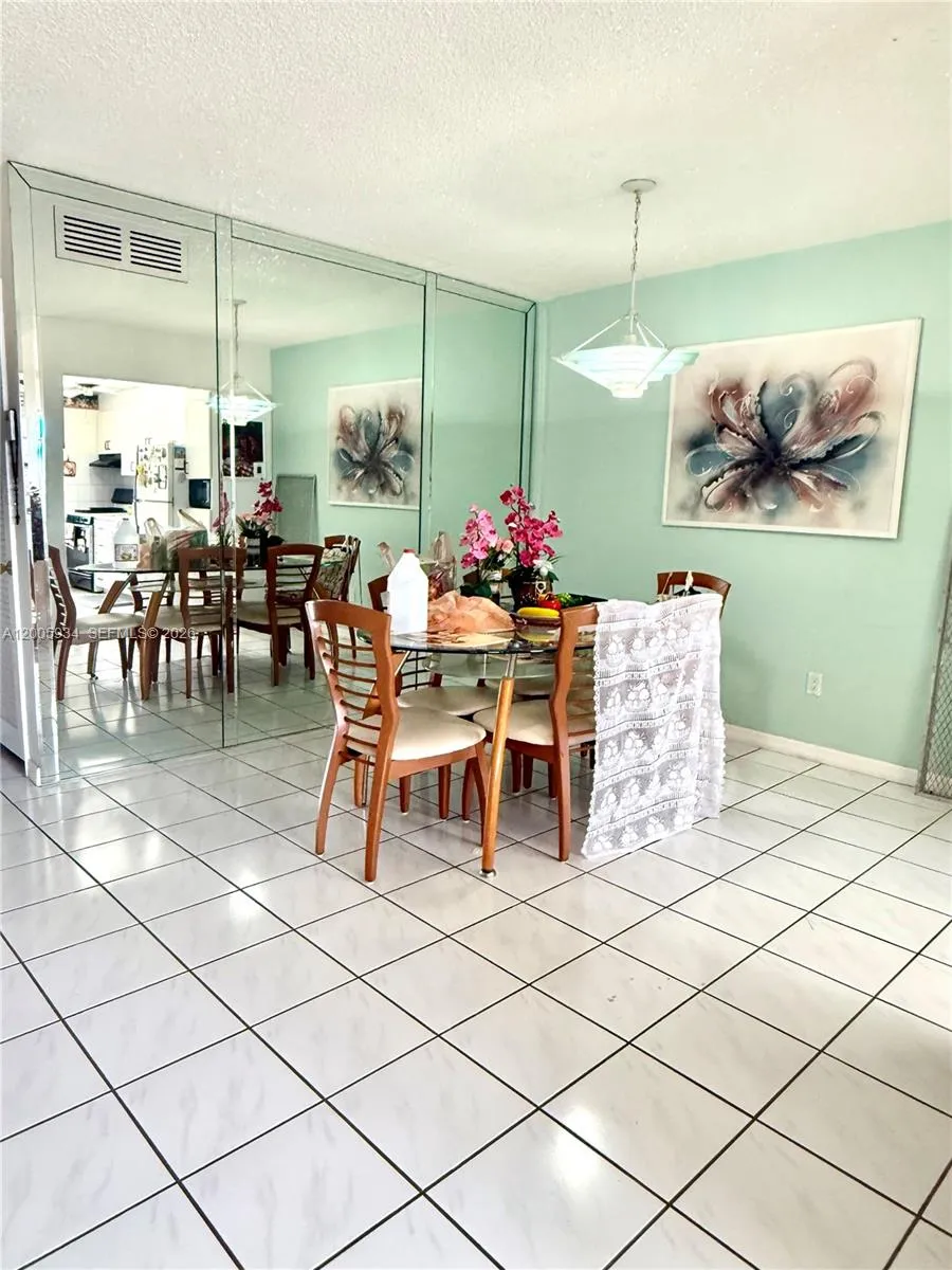 11 NE 204th St #23 Miami Gardens, FL 33179