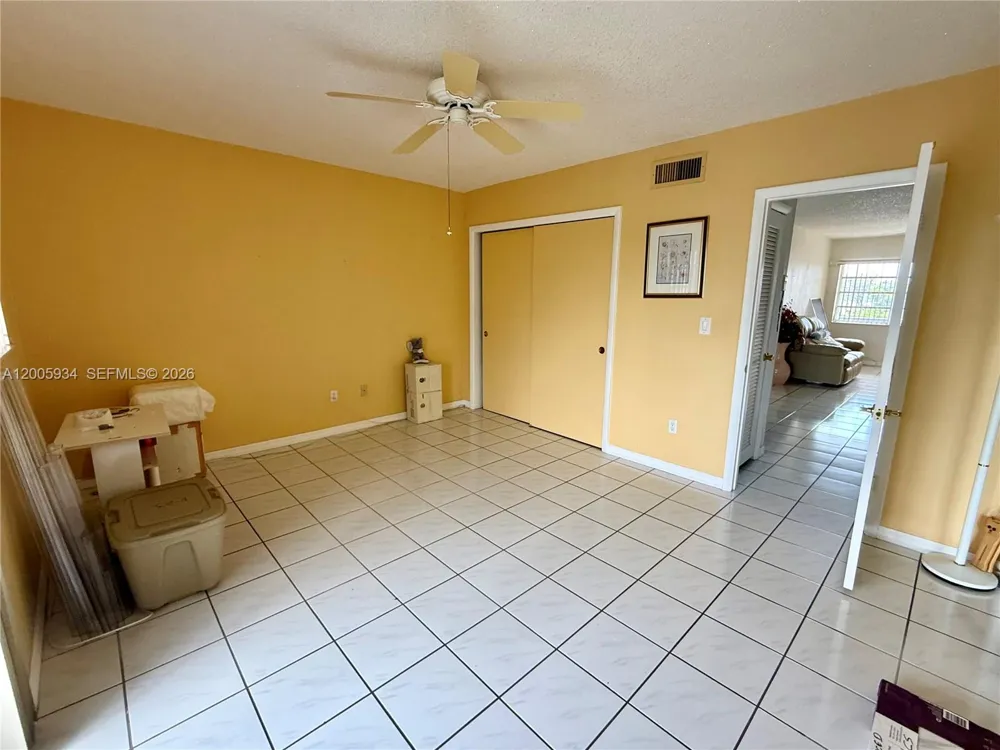 11 NE 204th St #23 Miami Gardens, FL 33179