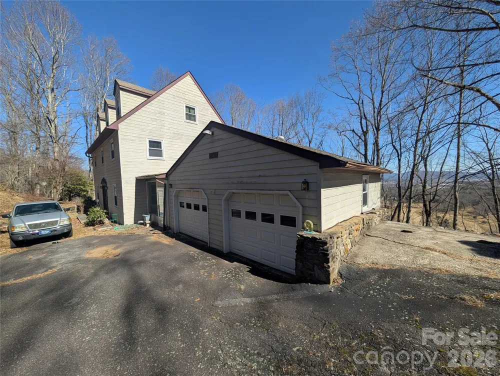 4 Wild Dogwood Trail Mills River, NC 28759
