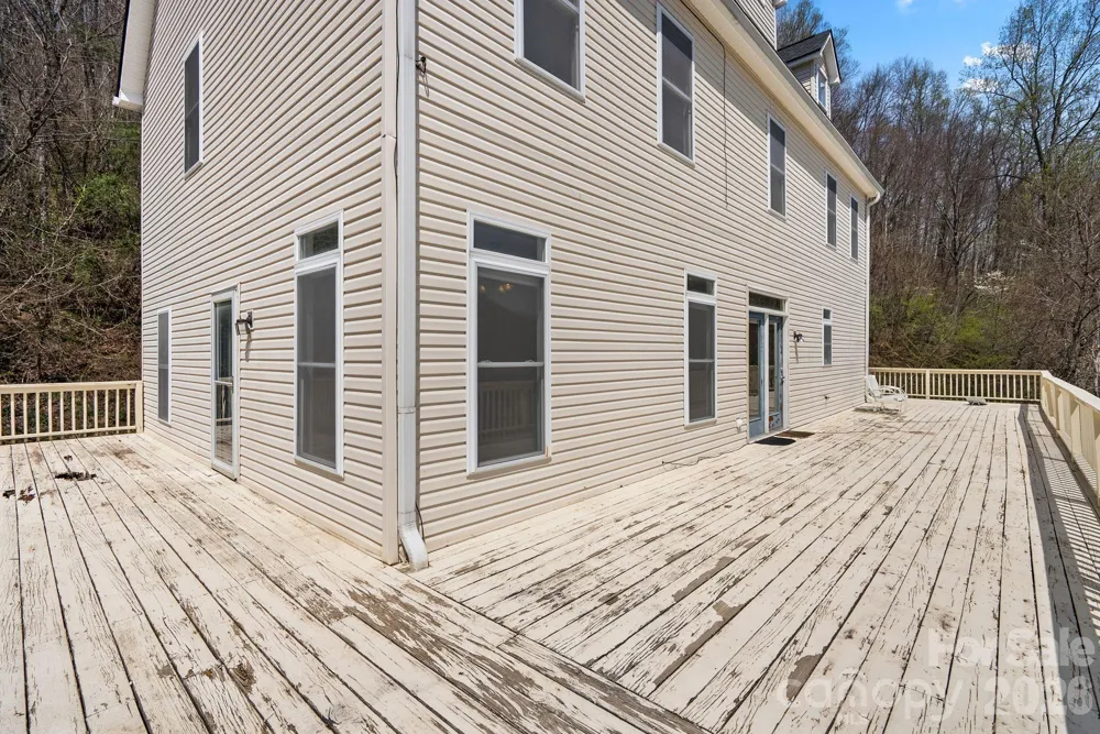 267 Eagles Trace Canton, NC 28716