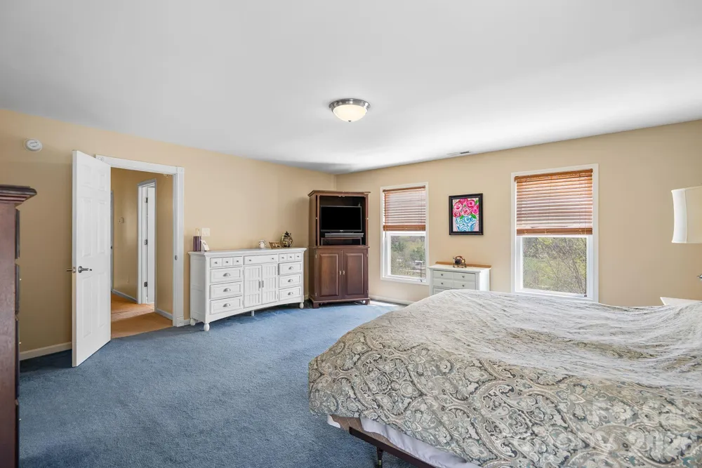 267 Eagles Trace Canton, NC 28716