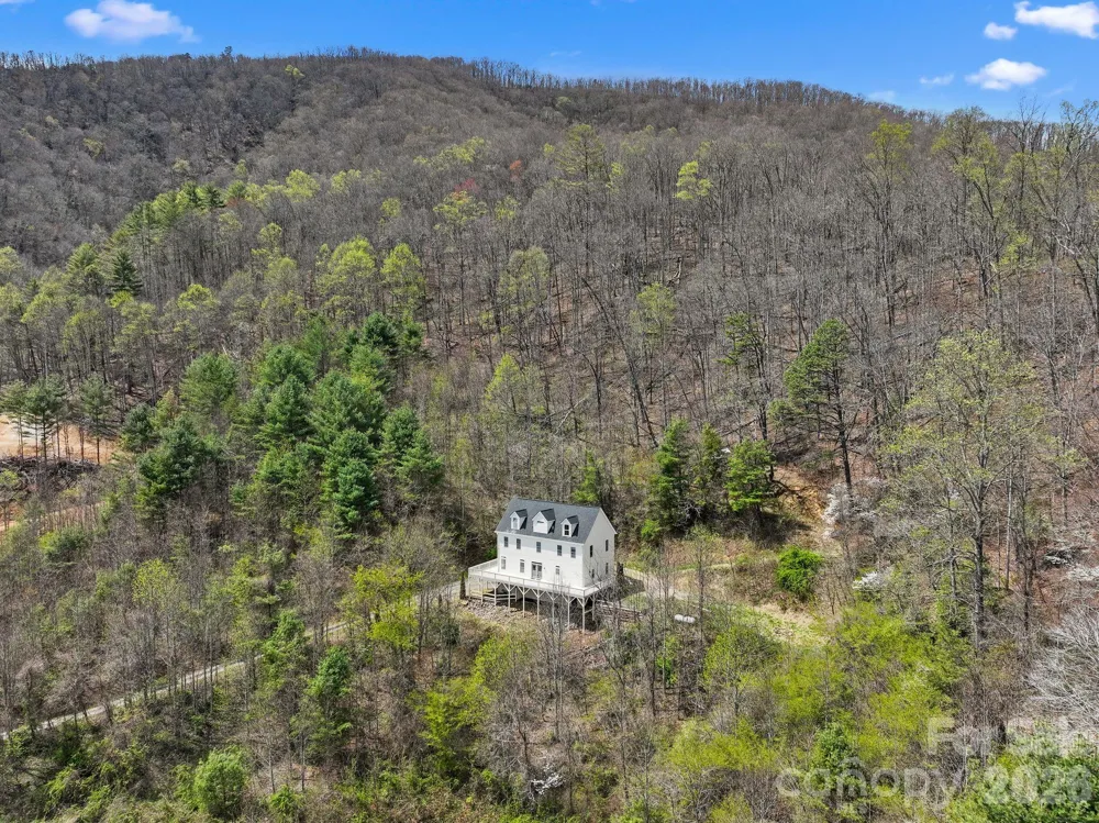 267 Eagles Trace Canton, NC 28716