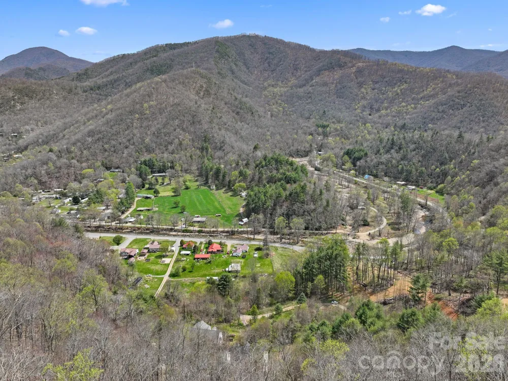 267 Eagles Trace Canton, NC 28716