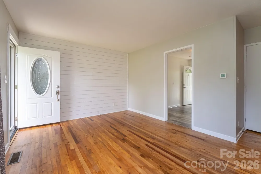 41 Trowbridge Lane Brevard, NC 28712